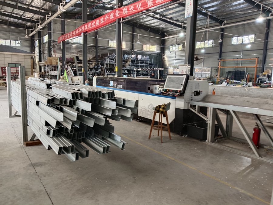 法國(guó)華僑代表團(tuán)蒞臨睿婕輕鋼別墅工廠考察，探尋合作機(jī)會(huì)！(圖3)